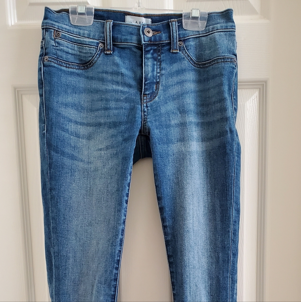 Lila Ryan Skinny Cropped Cuffed Denim StyleGeary A057592 RN 111637 Jeans Sz 27